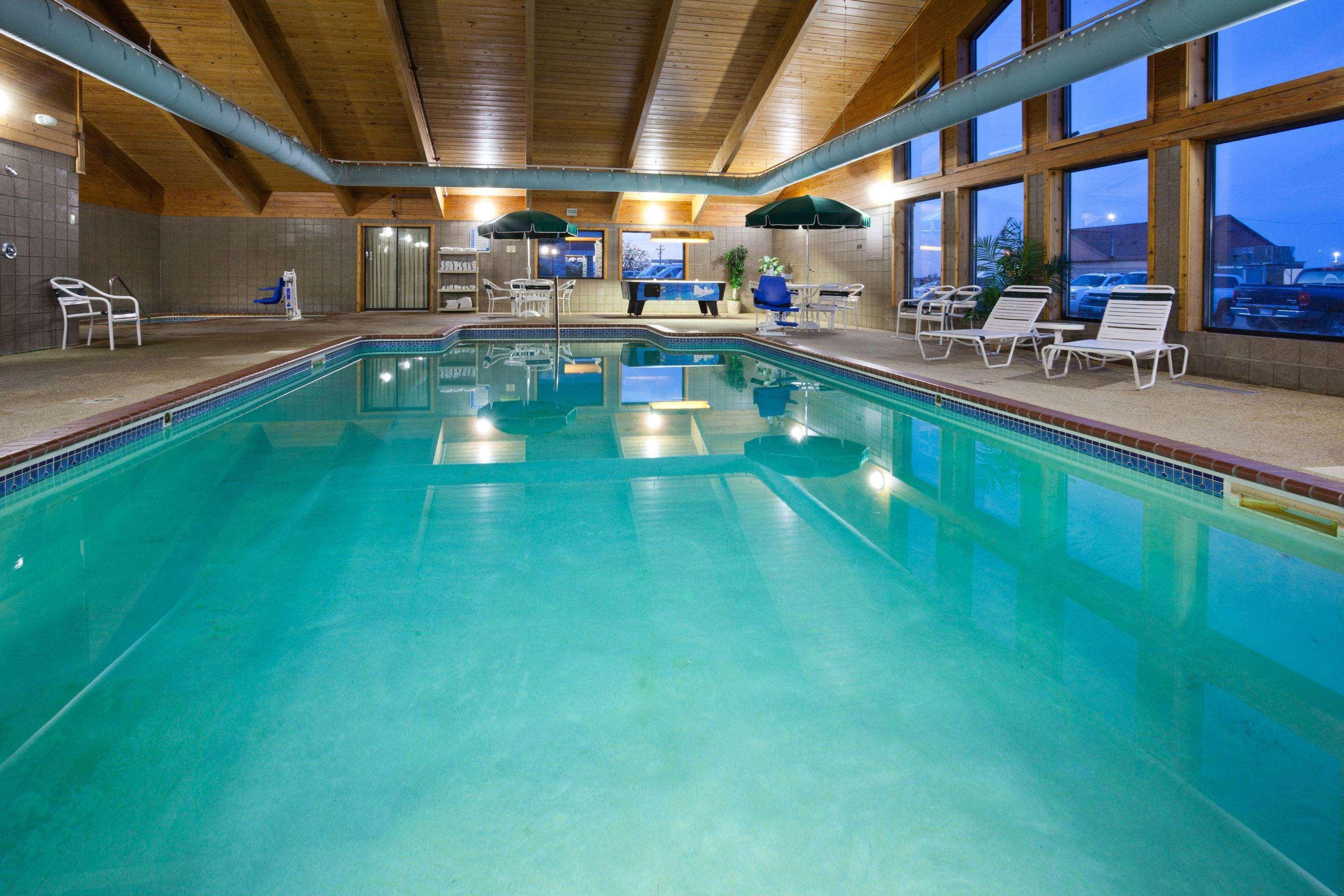 Americinn By Wyndham Roseau Екстер'єр фото