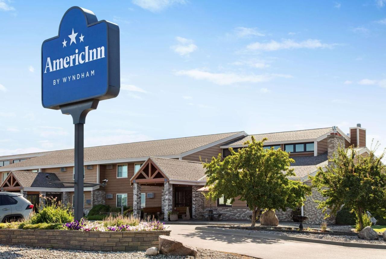 Americinn By Wyndham Roseau Екстер'єр фото