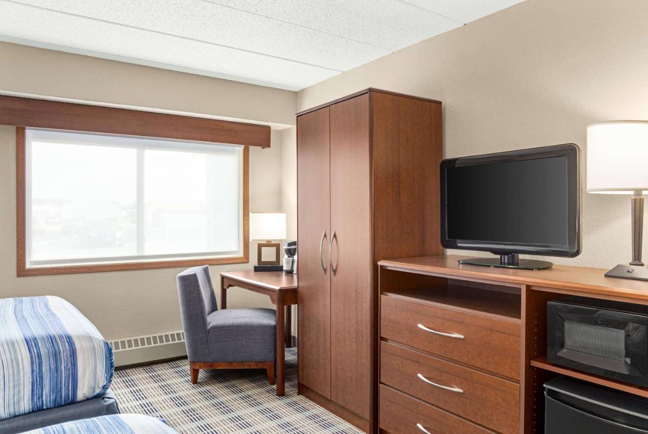 Americinn By Wyndham Roseau Екстер'єр фото
