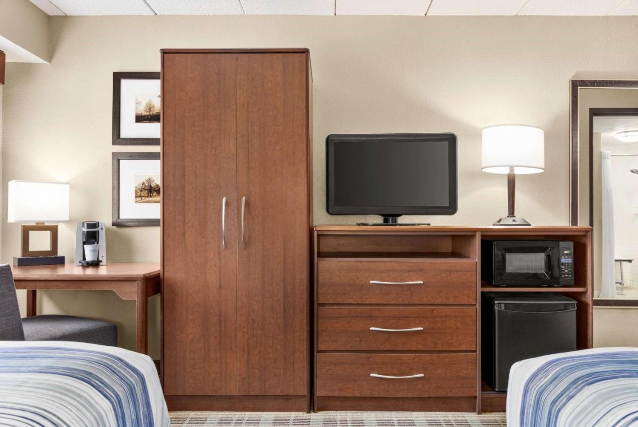 Americinn By Wyndham Roseau Екстер'єр фото