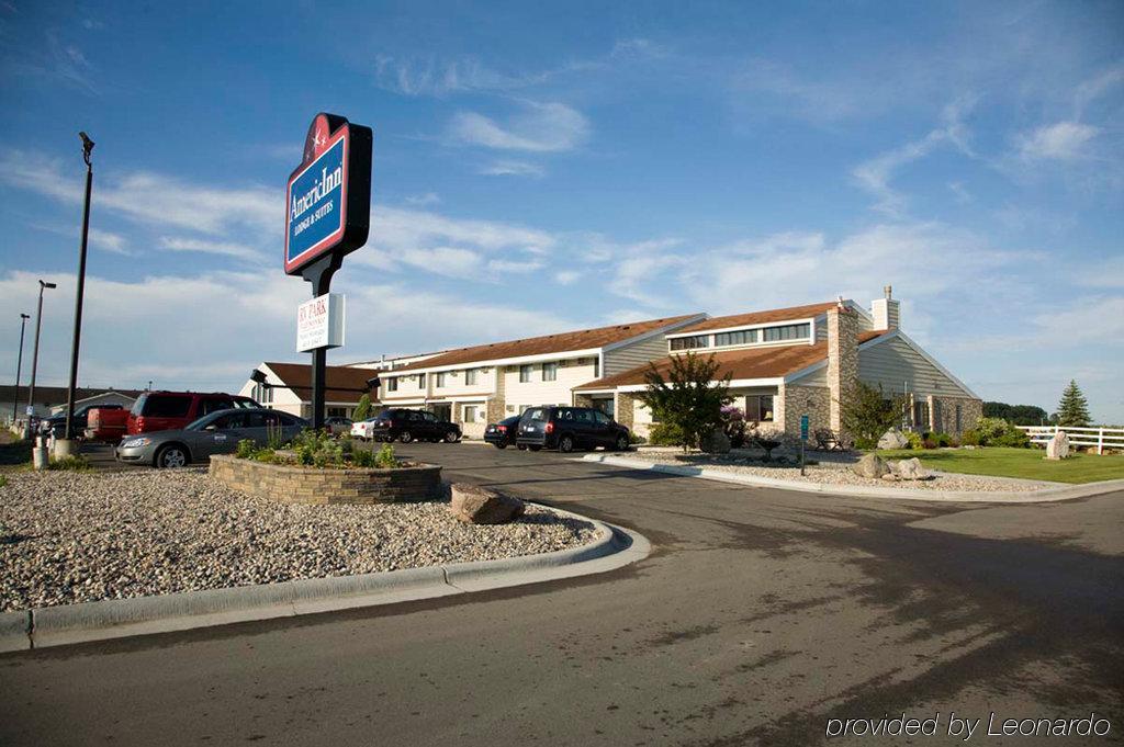 Americinn By Wyndham Roseau Екстер'єр фото